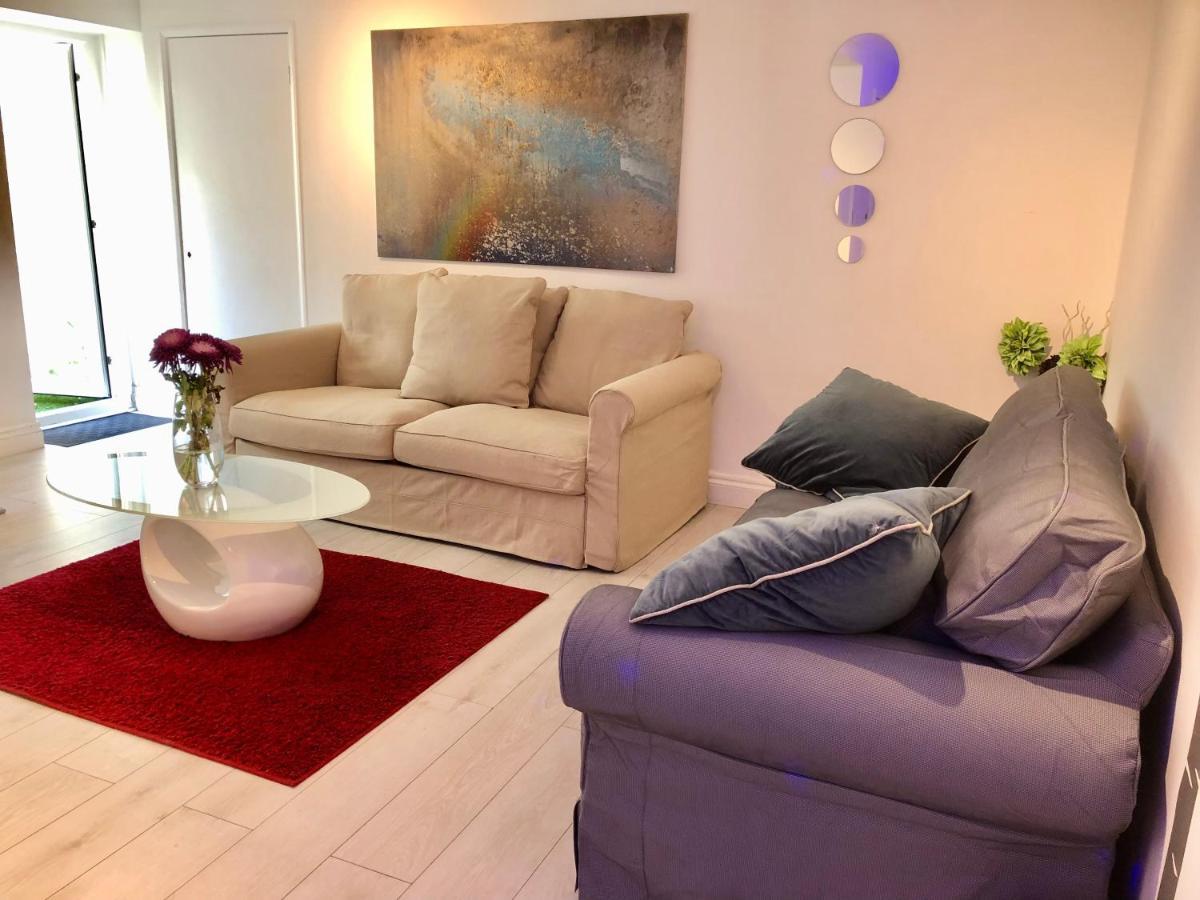 *Beachfront*- Stylish, Spacious +Private Courtyard Hove Exterior foto